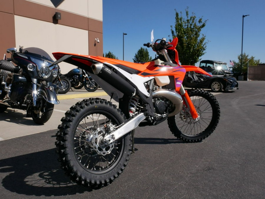 2024 KTM XC 250 W