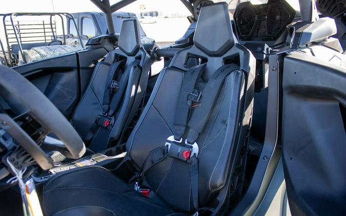 2026 CAN-AM MAVERICK R MAX X RC WITH SMARTSHOX 999T DCT