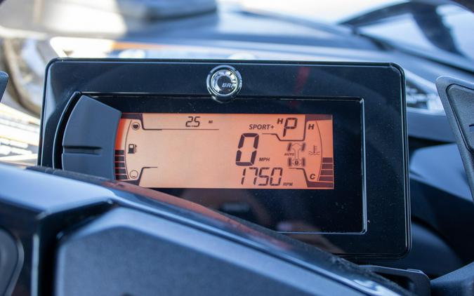 2026 CAN-AM MAVERICK R MAX X RC WITH SMARTSHOX 999T DCT