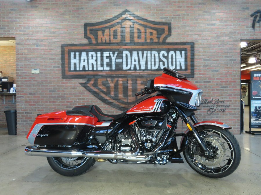 2024 Harley-Davidson® CVO™ Street Glide® FLHXSE