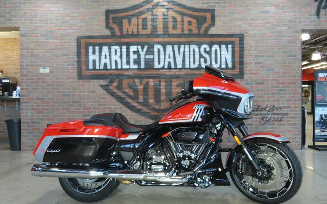 2024 Harley-Davidson® CVO™ Street Glide® FLHXSE