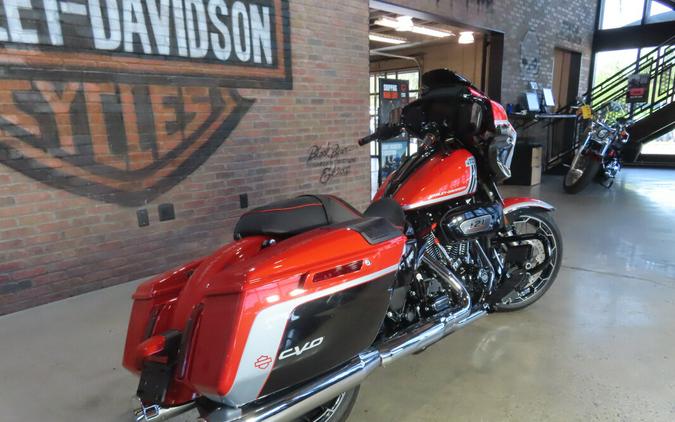 2024 Harley-Davidson® CVO™ Street Glide® FLHXSE