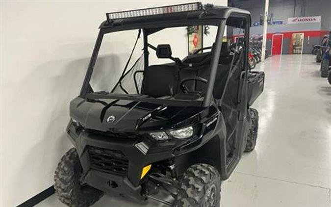 2023 Can-Am Defender DPS HD9