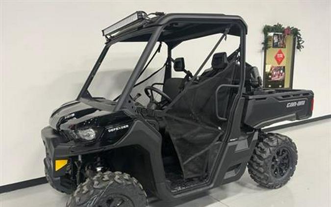 2023 Can-Am Defender DPS HD9