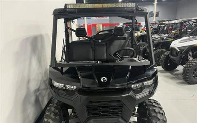 2023 Can-Am Defender DPS HD9