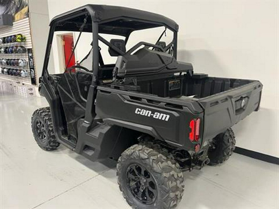 2023 Can-Am Defender DPS HD9