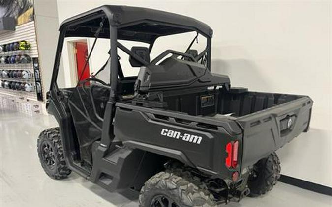 2023 Can-Am Defender DPS HD9