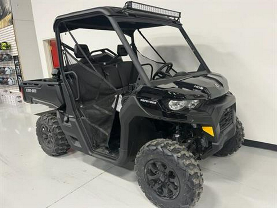 2023 Can-Am Defender DPS HD9