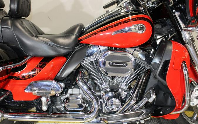 2016 Harley-Davidson® FLHTKSE - CVO™ Limited