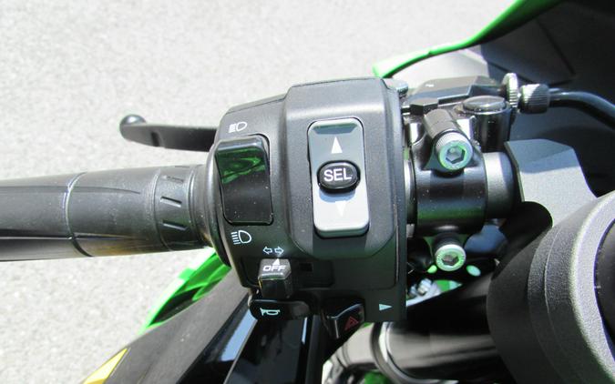 2025 Kawasaki ZX 6R KRT Edition ABS