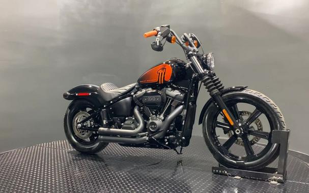 2021 Harley-Davidson Street Bob 114 Review (11 Fast Facts)