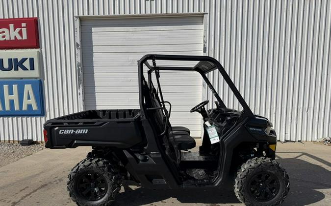 2026 Can-Am Defender DPS HD9 Stealth Black