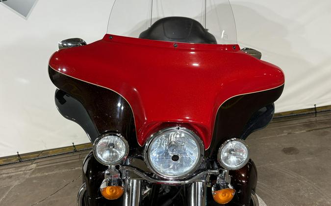 2011 Harley-Davidson Electra Glide Ultra Limited Two-Tone Cherry Red Sunglo/Merlot Sunglo