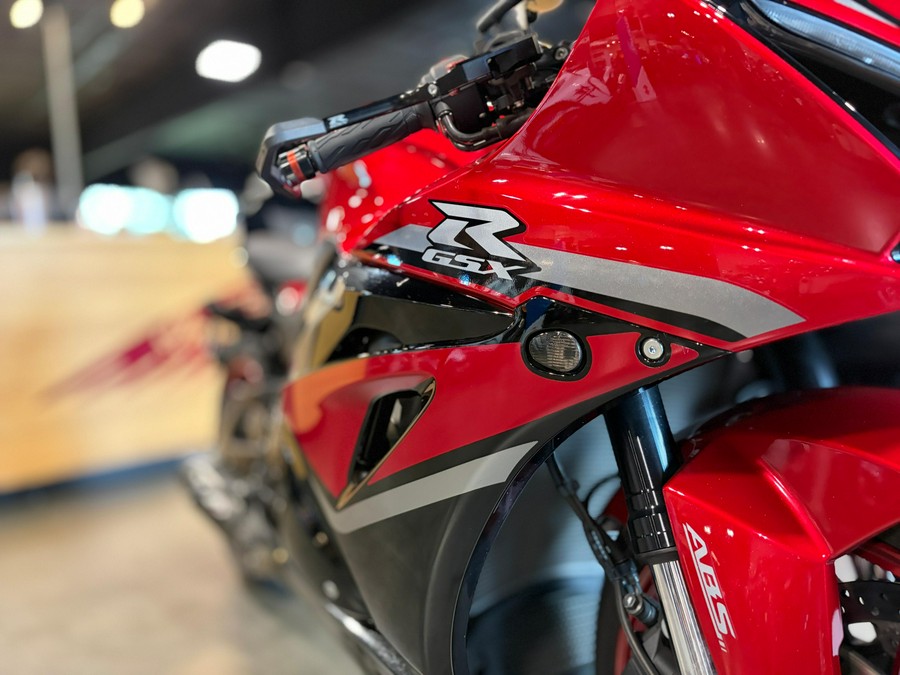 2025 Suzuki GSXR1000