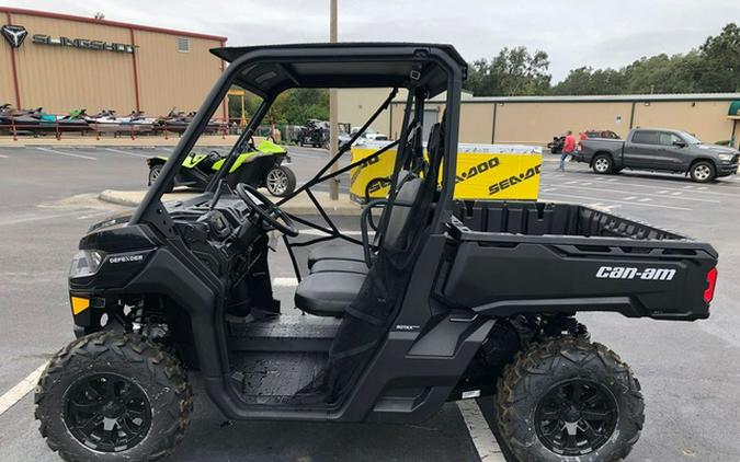 2024 Can-Am Defender DPS HD9 Timeless Black