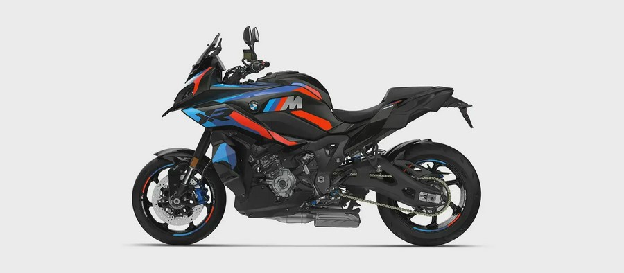 2026 BMW M 1000 XR