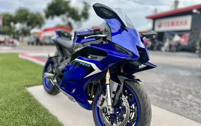 2025 Yamaha YZF R9