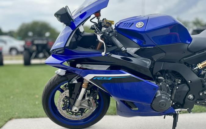 2025 Yamaha YZF R9