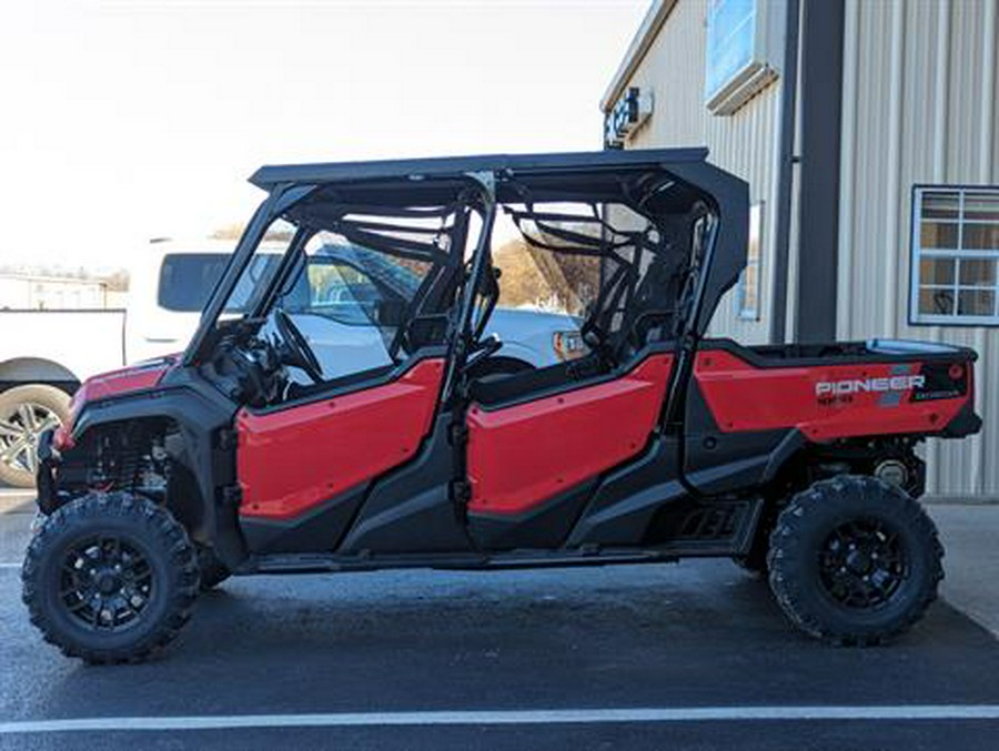 2024 Honda Pioneer 1000-6 Deluxe Crew