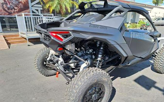 2024 Can-Am Maverick R X RS