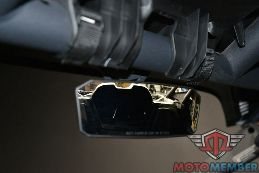 2025 Can-Am Maverick R X rs