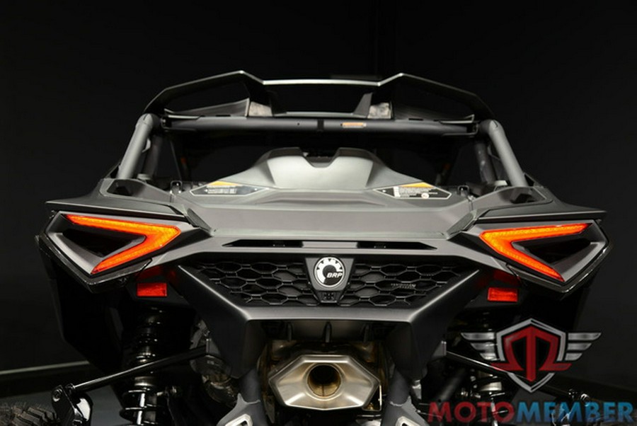 2025 Can-Am Maverick R X rs
