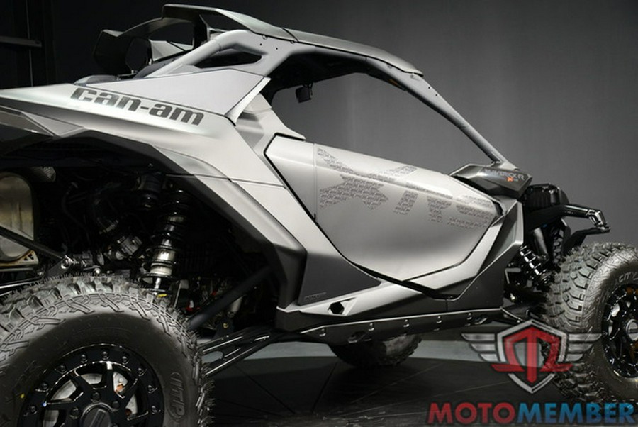 2025 Can-Am Maverick R X rs