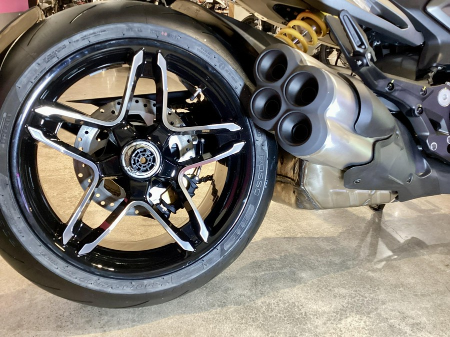 2026 Ducati XDiavel V4