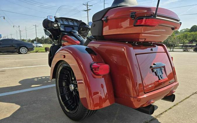 2025 Harley-Davidson® FLHTCUTG - Tri Glide® Ultra