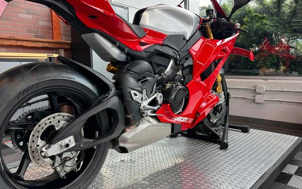 2026 Ducati Panigale V4 R
