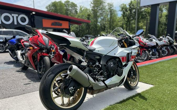 2022 Yamaha YZF R1 World GP 60th Anniversary Edition