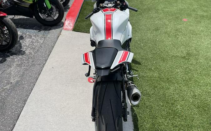 2022 Yamaha YZF R1 World GP 60th Anniversary Edition