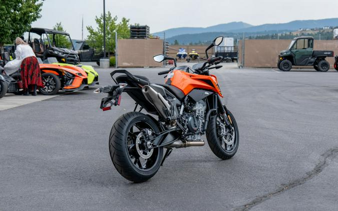 2024 KTM Duke 790