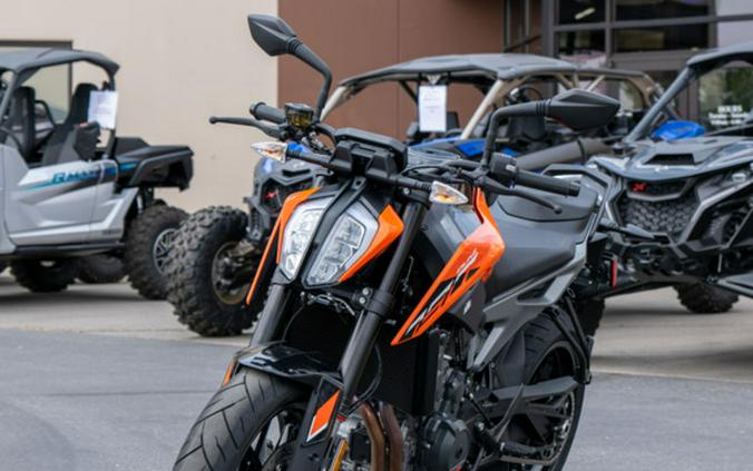 2024 KTM Duke 790