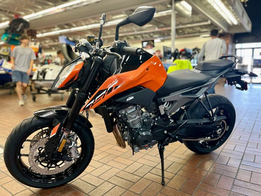 New 2024 KTM 790 DUKE