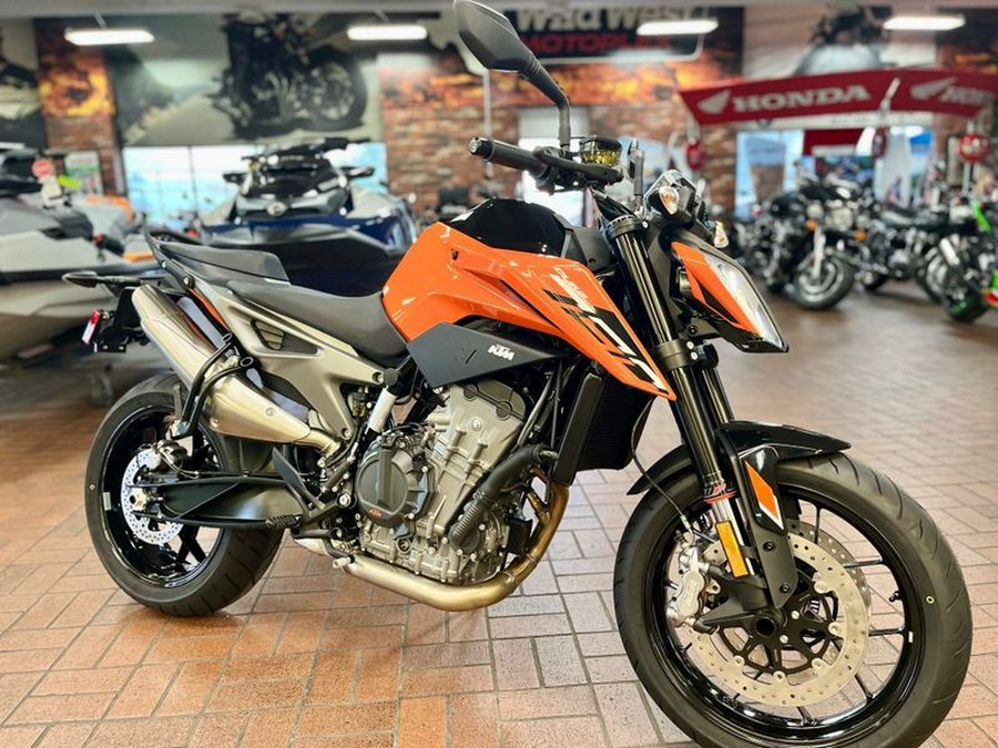 New 2024 KTM 790 DUKE