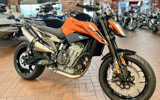 New 2024 KTM 790 DUKE