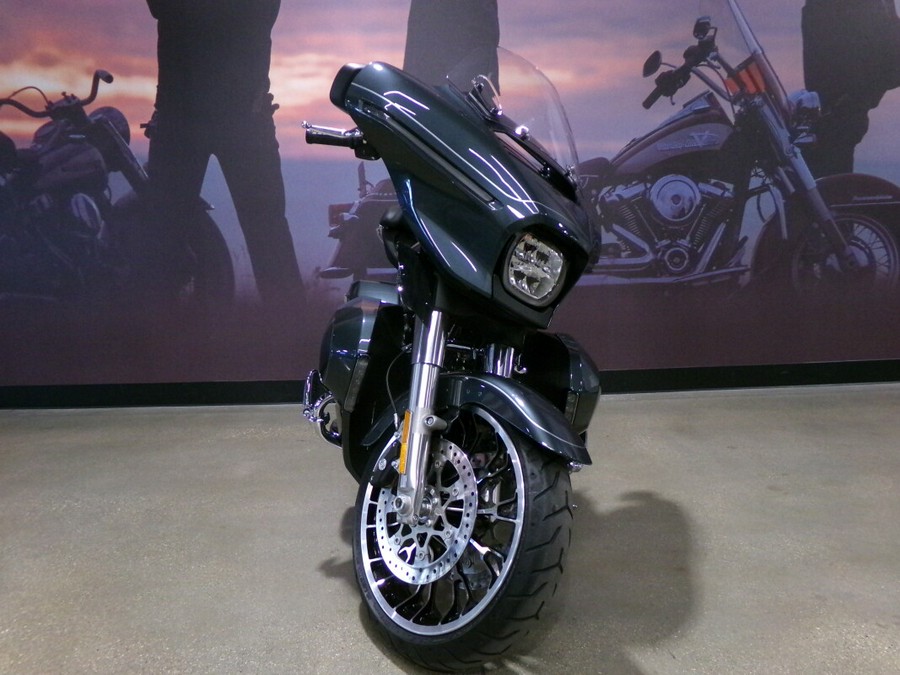 Street Glide Limited