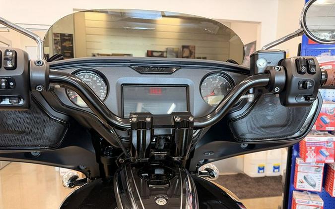 2025 Indian Chieftain Powerplus Black Metallic
