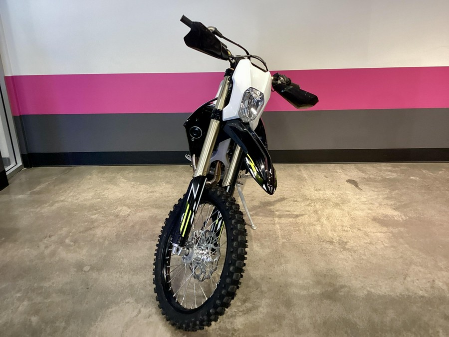 2026 Triumph TF 450-E