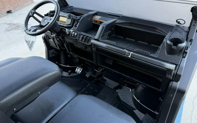 2027 Can-Am Defender DPS HD9 Compass Green
