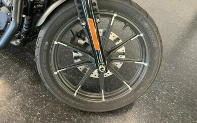 2020 Harley-Davidson Iron 883 Black Denim XL883N