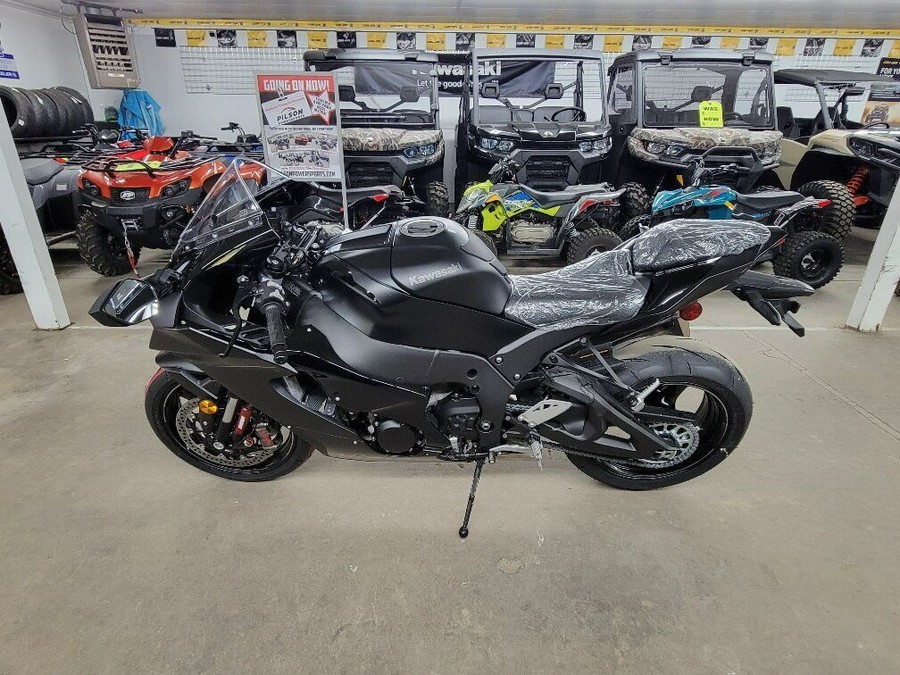 2024 Kawasaki Ninja® ZX™-10R Base