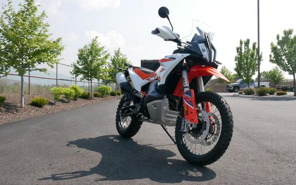 2024 KTM Adventure 890 R