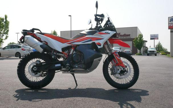 2024 KTM Adventure 890 R