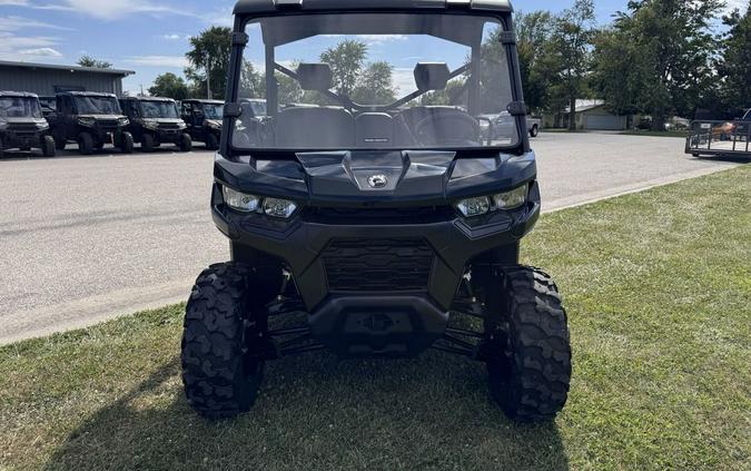 2022 Can-Am® Defender DPS HD9 Timeless Black