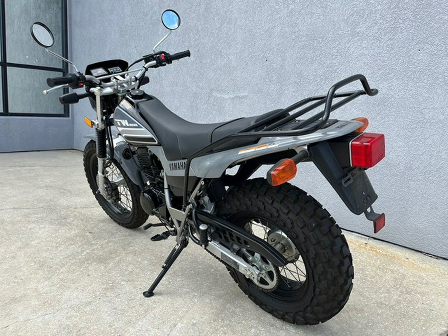 2023 Yamaha TW 200