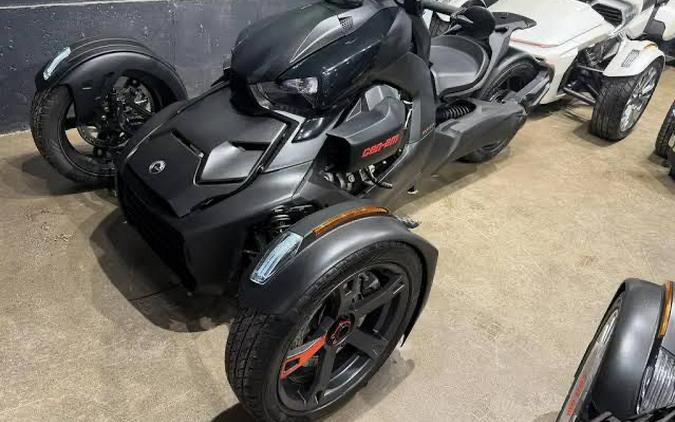 2025 RYKER 900 CALI ACE - Can-Am