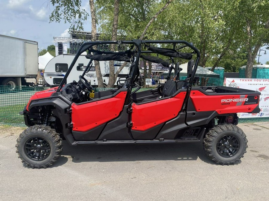 2023 Honda Pioneer 1000-6 Crew Deluxe