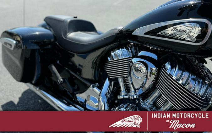 2023 Indian Motorcycle® Chieftain® Limited Black Metallic